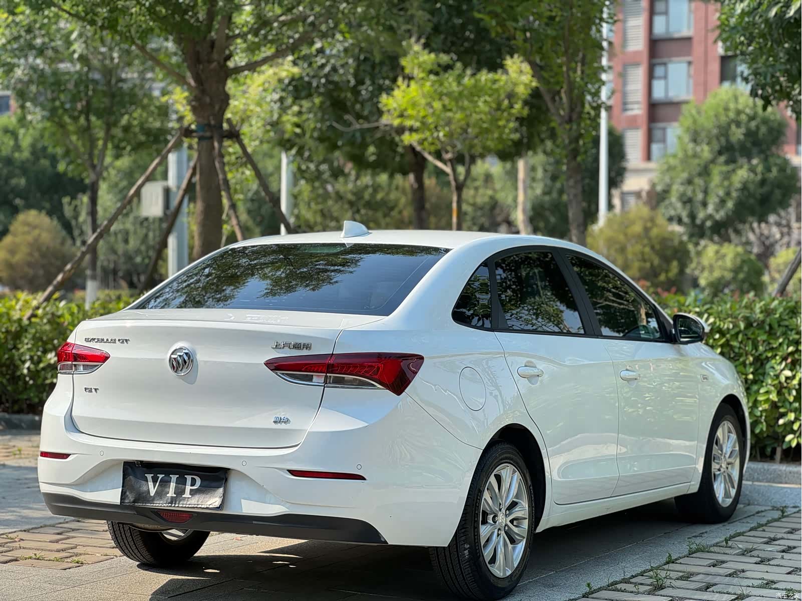 Buick V, 2018 10