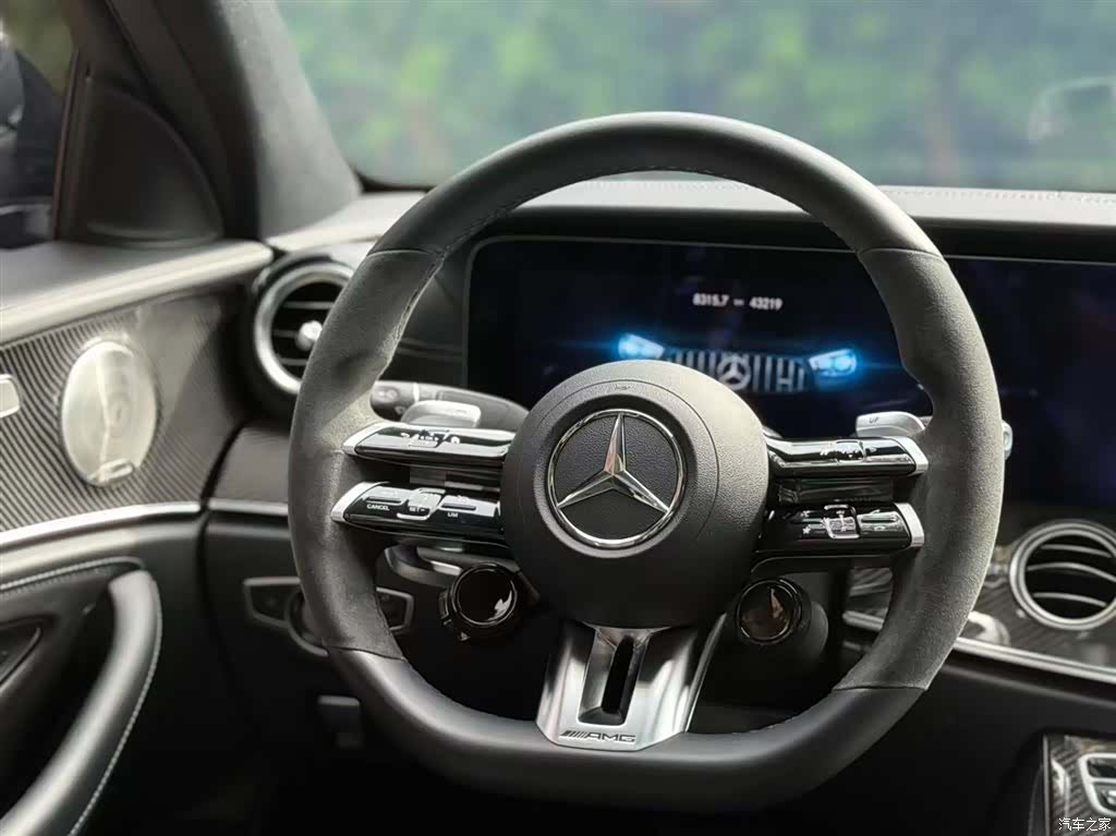 Mercedes-Benz E-Class, 2021 12