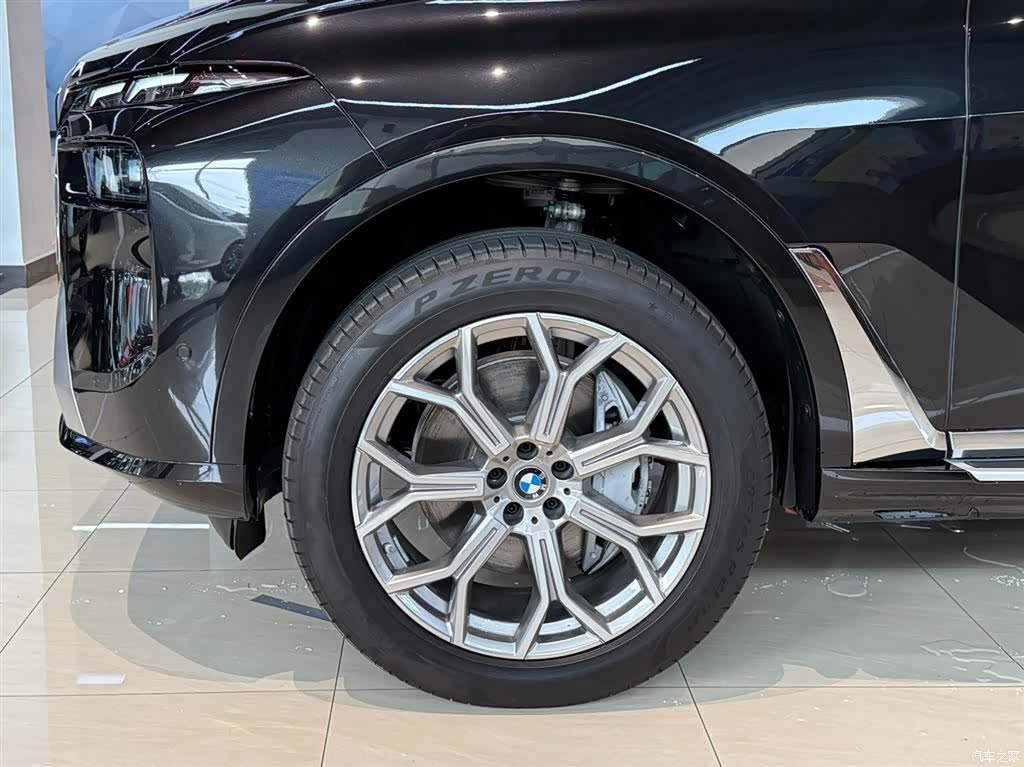 BMW X7, 2026 6
