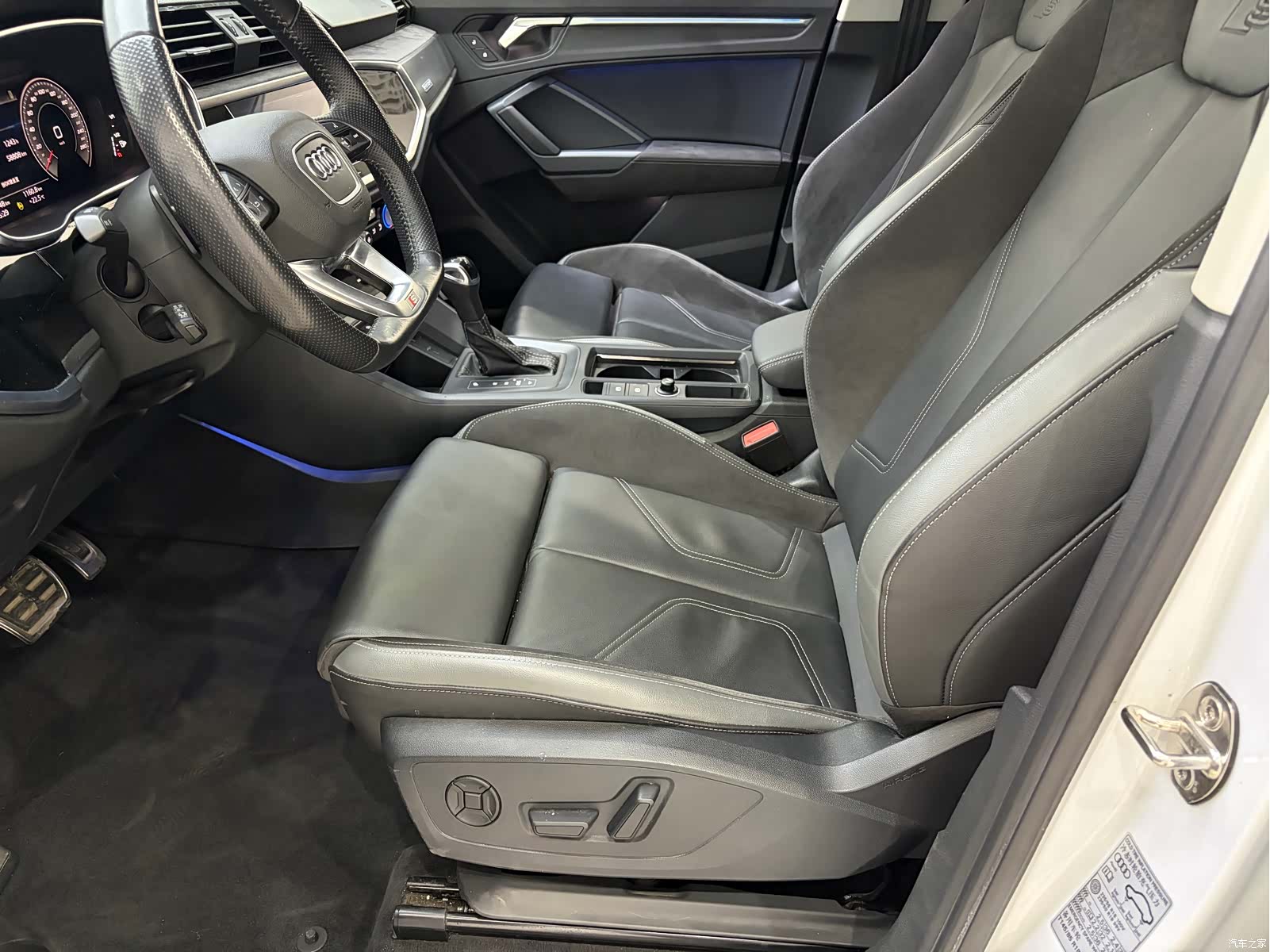 Audi Q3, 2022 9