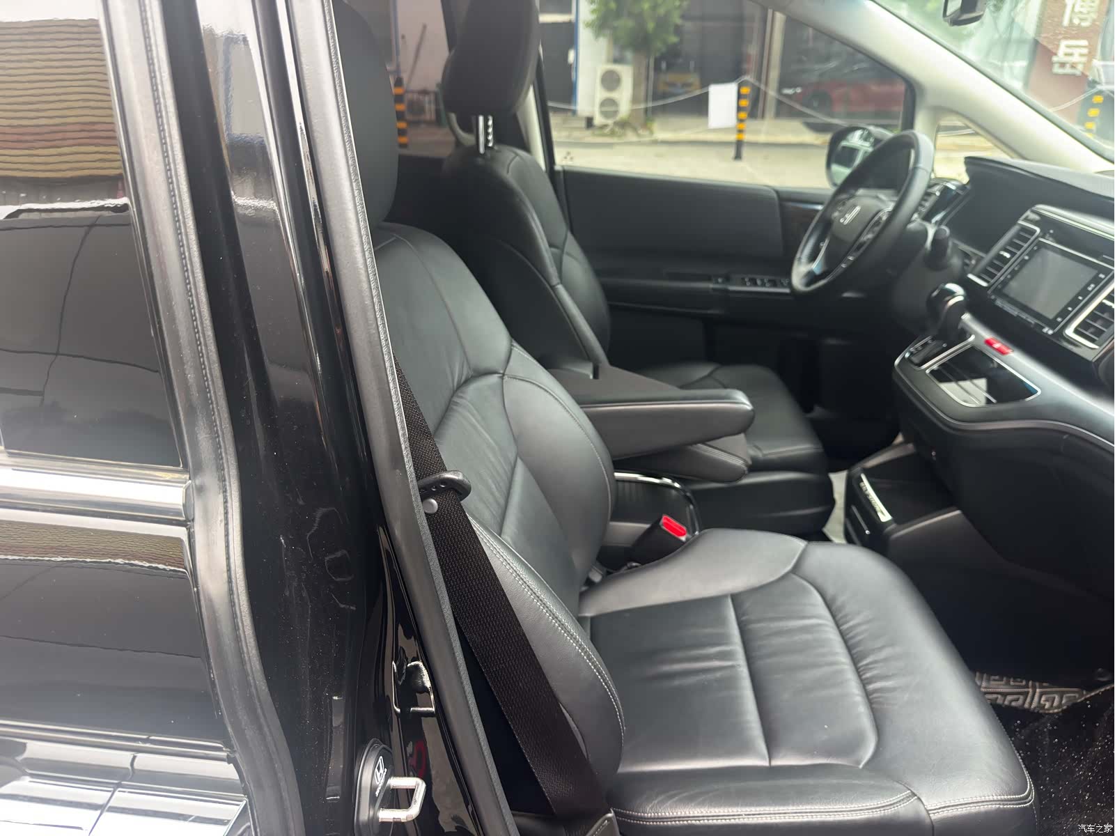 Honda Elysion, 2019 14