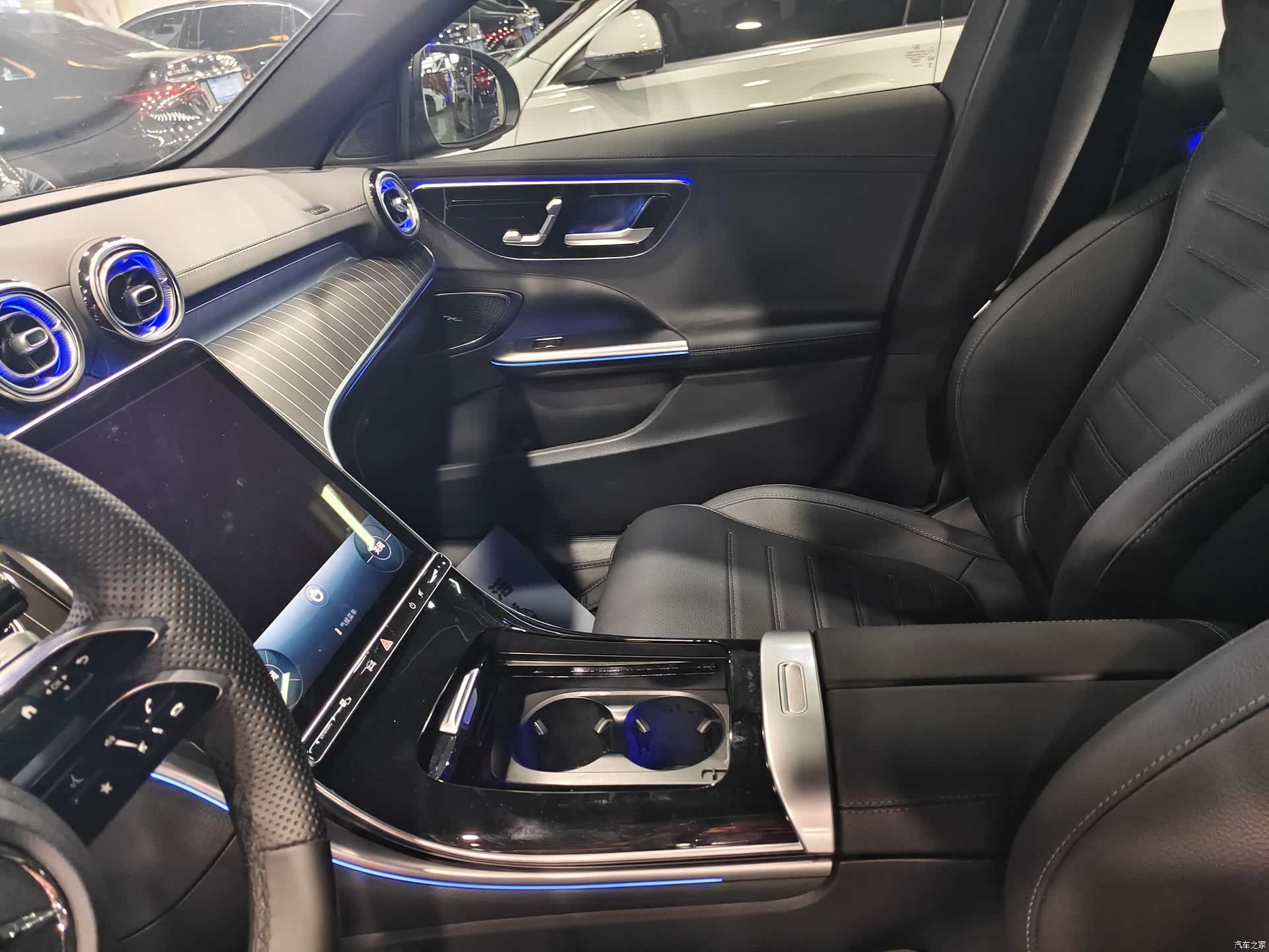 Mercedes-Benz C-Class, 2025 6