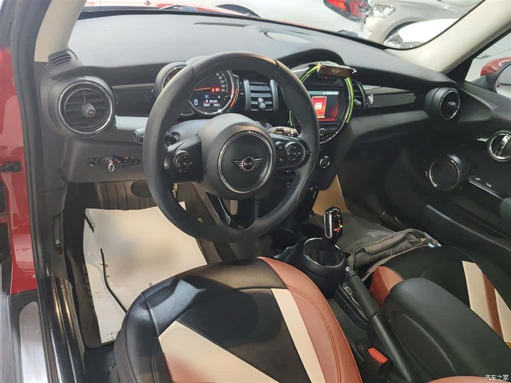 Mini ONE, 2019 12