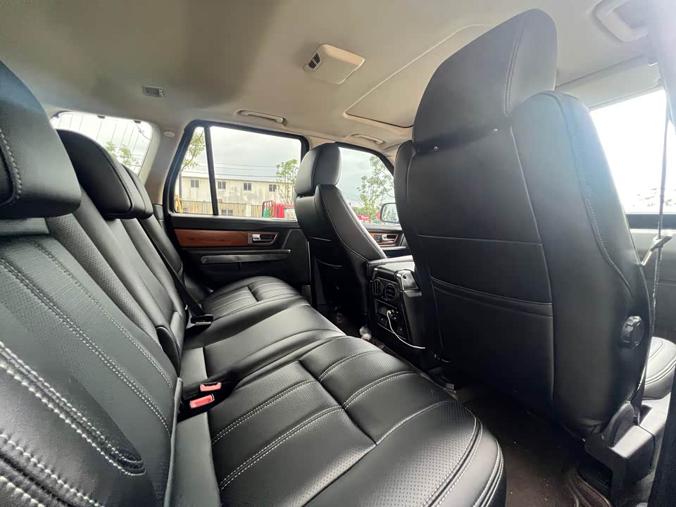 Land Rover Range Rover Sport Land Rover Range Rover Sport