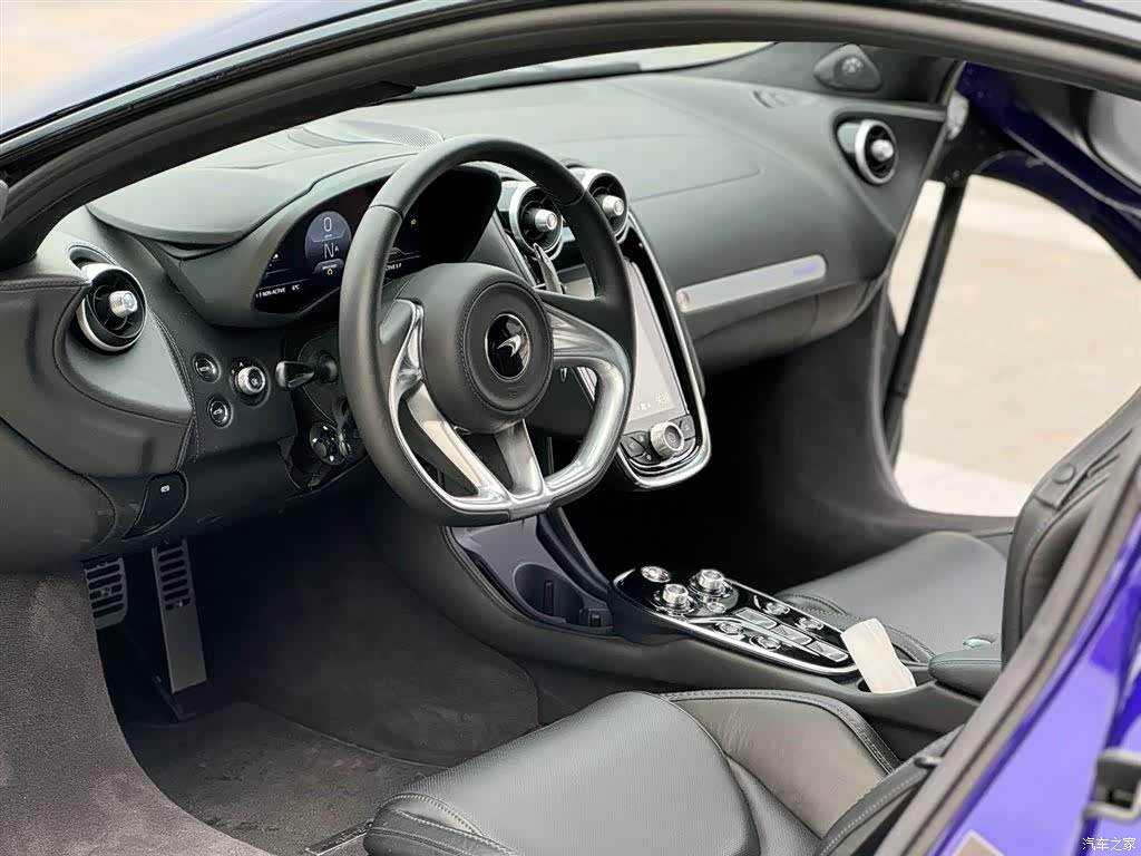 McLaren GT, 2024 4