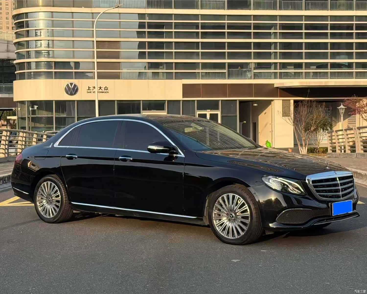 Mercedes-Benz E-Class, 2020 1