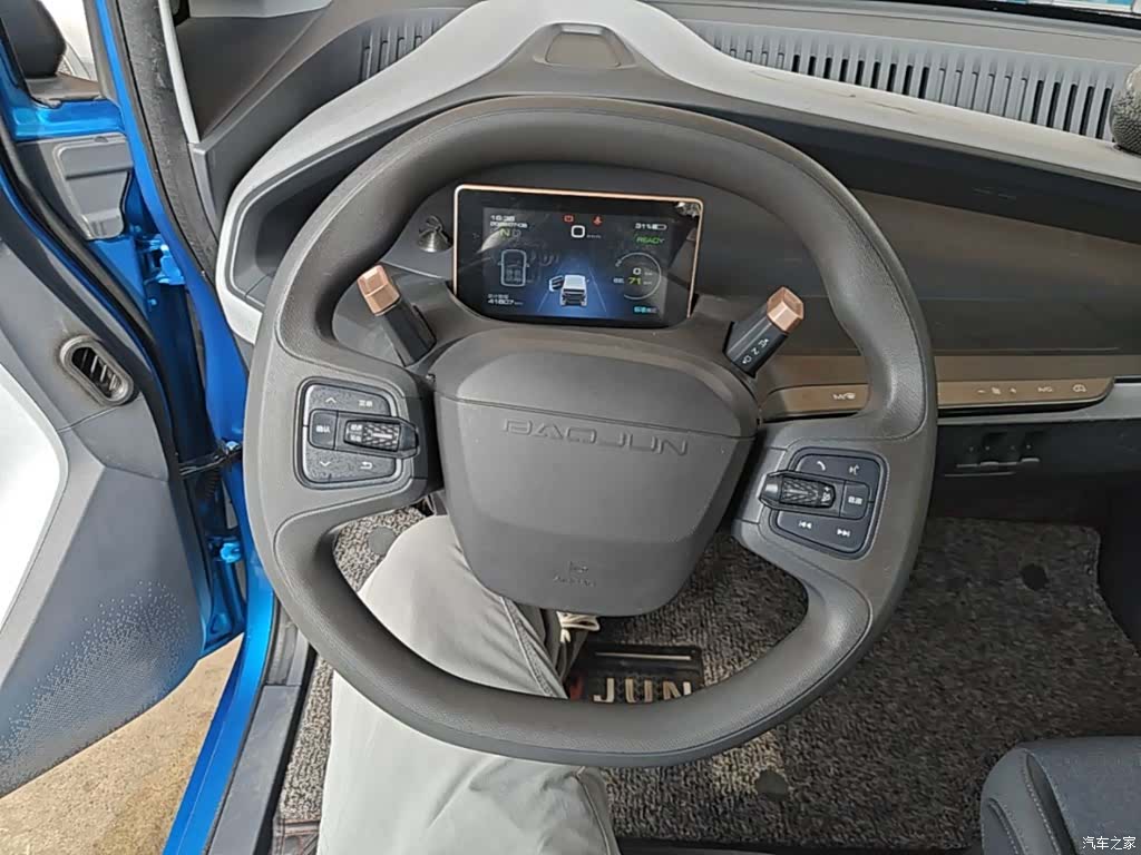 Wuling E200, 2019 11