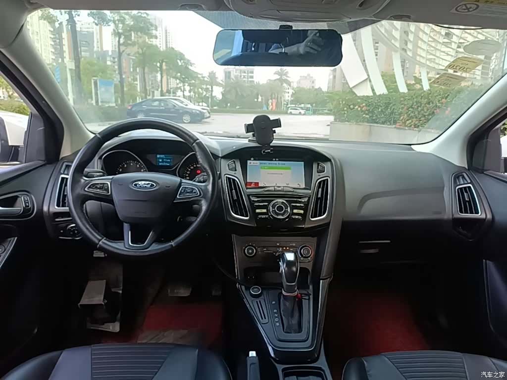 Ford Focus, 2018 10