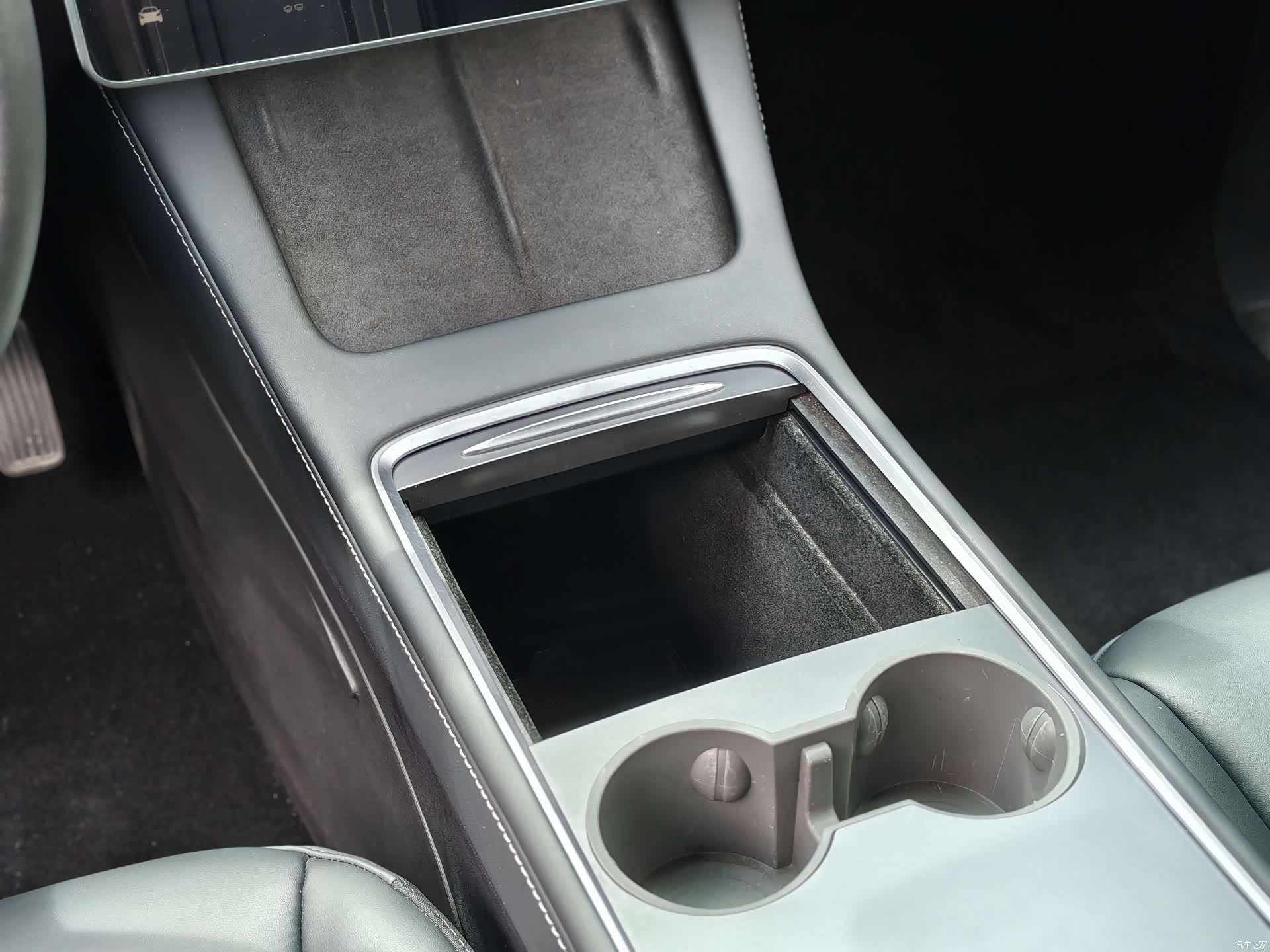 Tesla Model Y, 2022 10