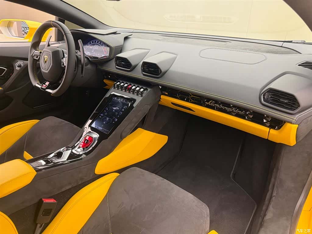 Lamborghini Huracán, 2024 9