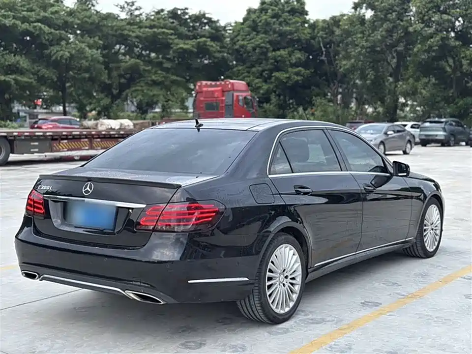 Mercedes-Benz E-class Mercedes-Benz E-class