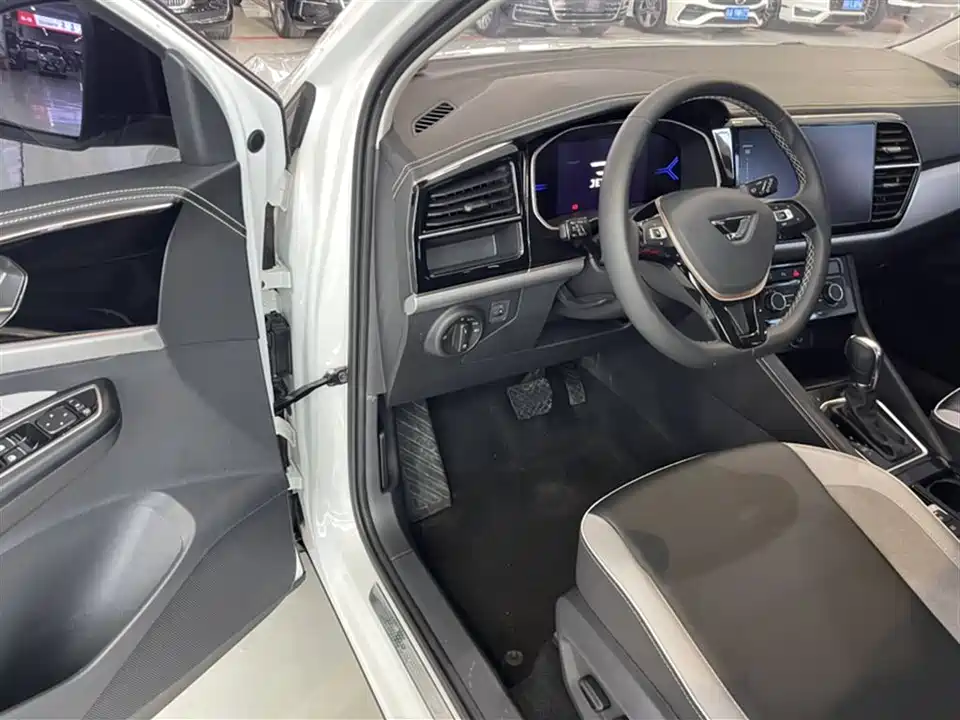 Jetta VS7