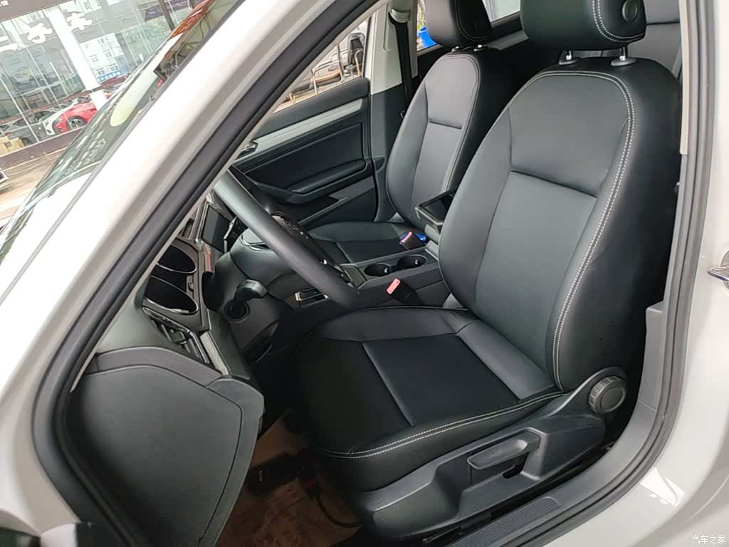 Volkswagen Lamando, 2018 15