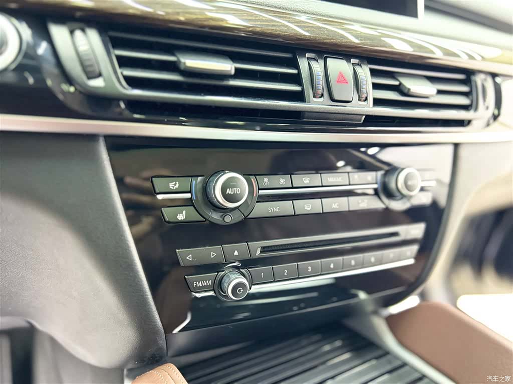 BMW X6, 2015 15