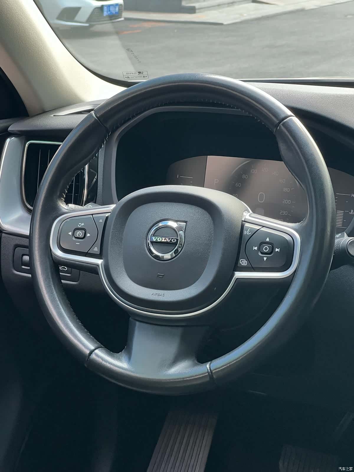 Volvo XC60, 2019 11