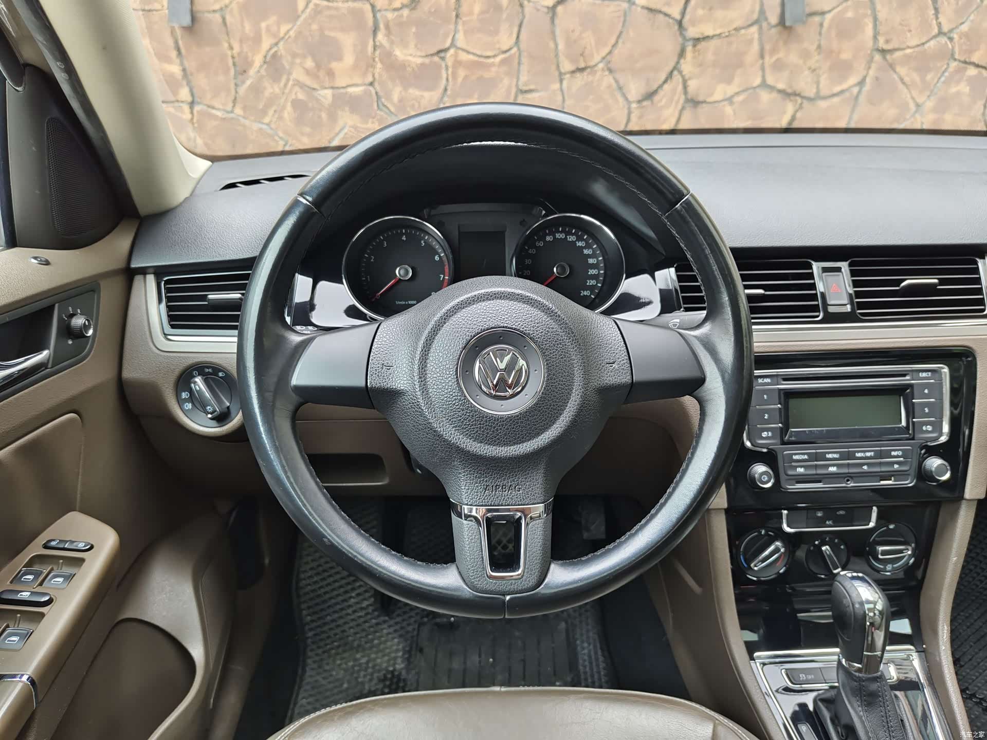 Volkswagen Bora, 2014 12