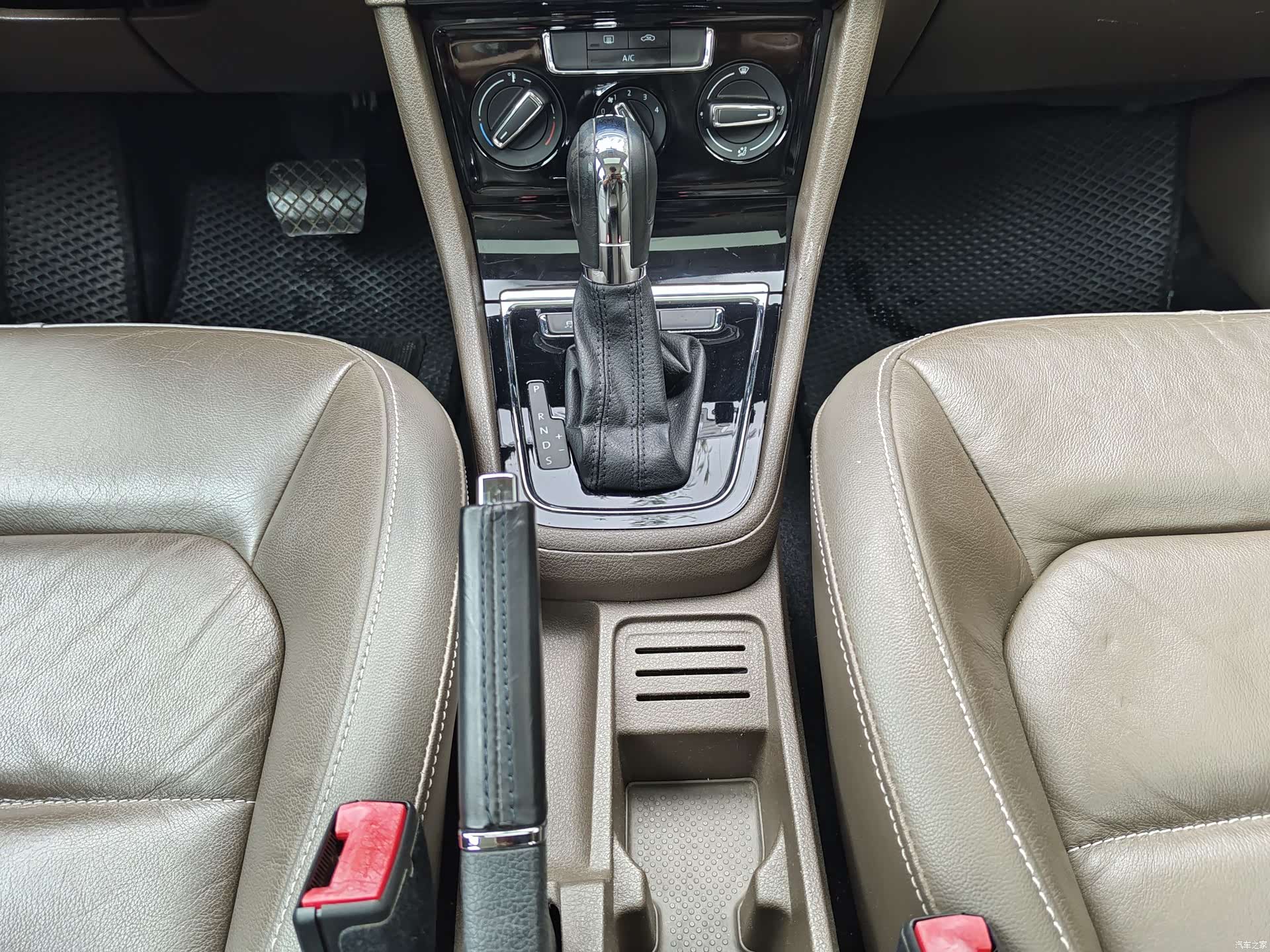 Volkswagen Bora, 2014 16