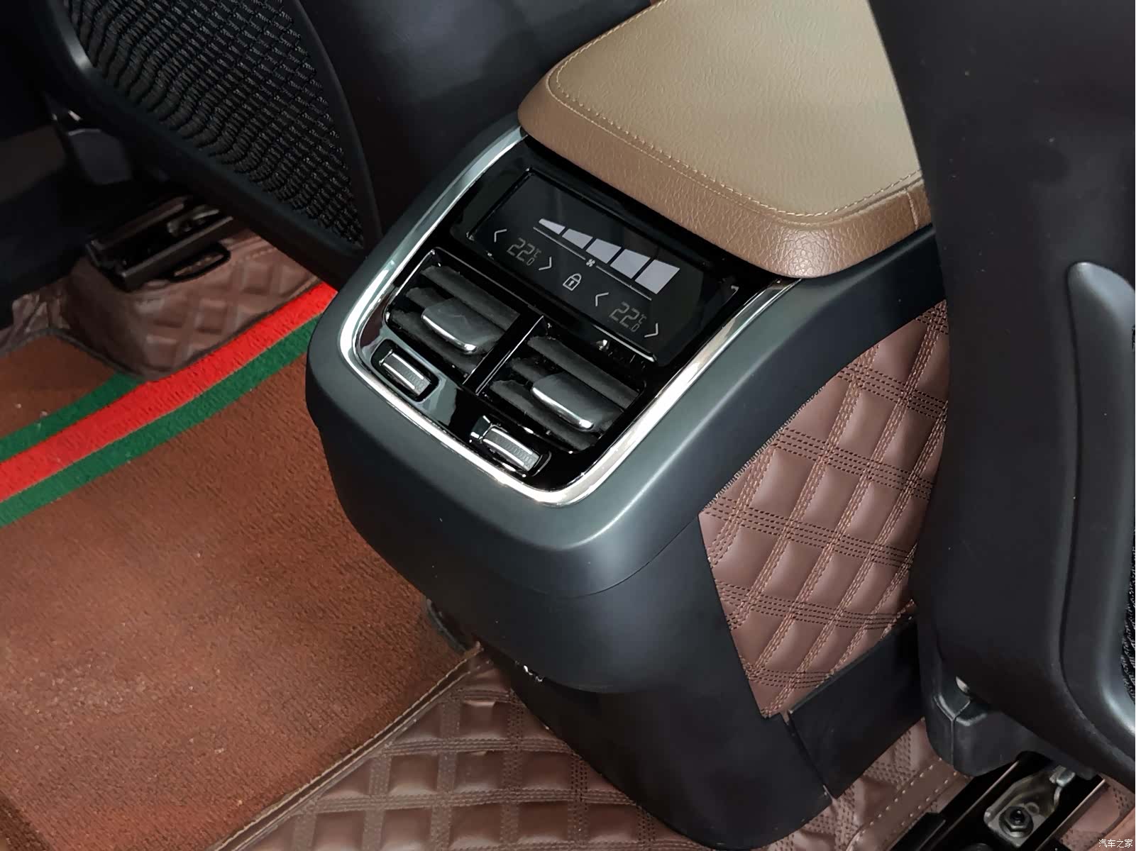 Volvo XC90, 2022 11