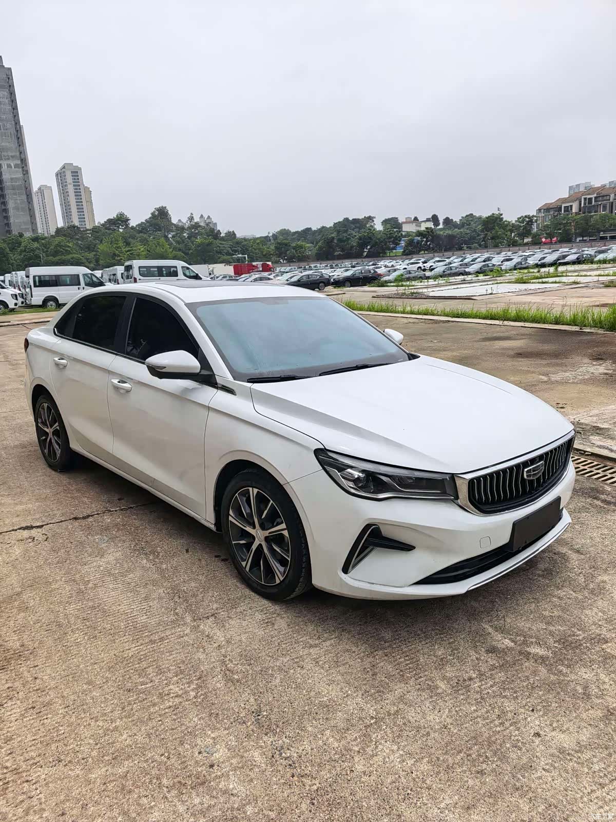 Geely Emgrand, 2023 3