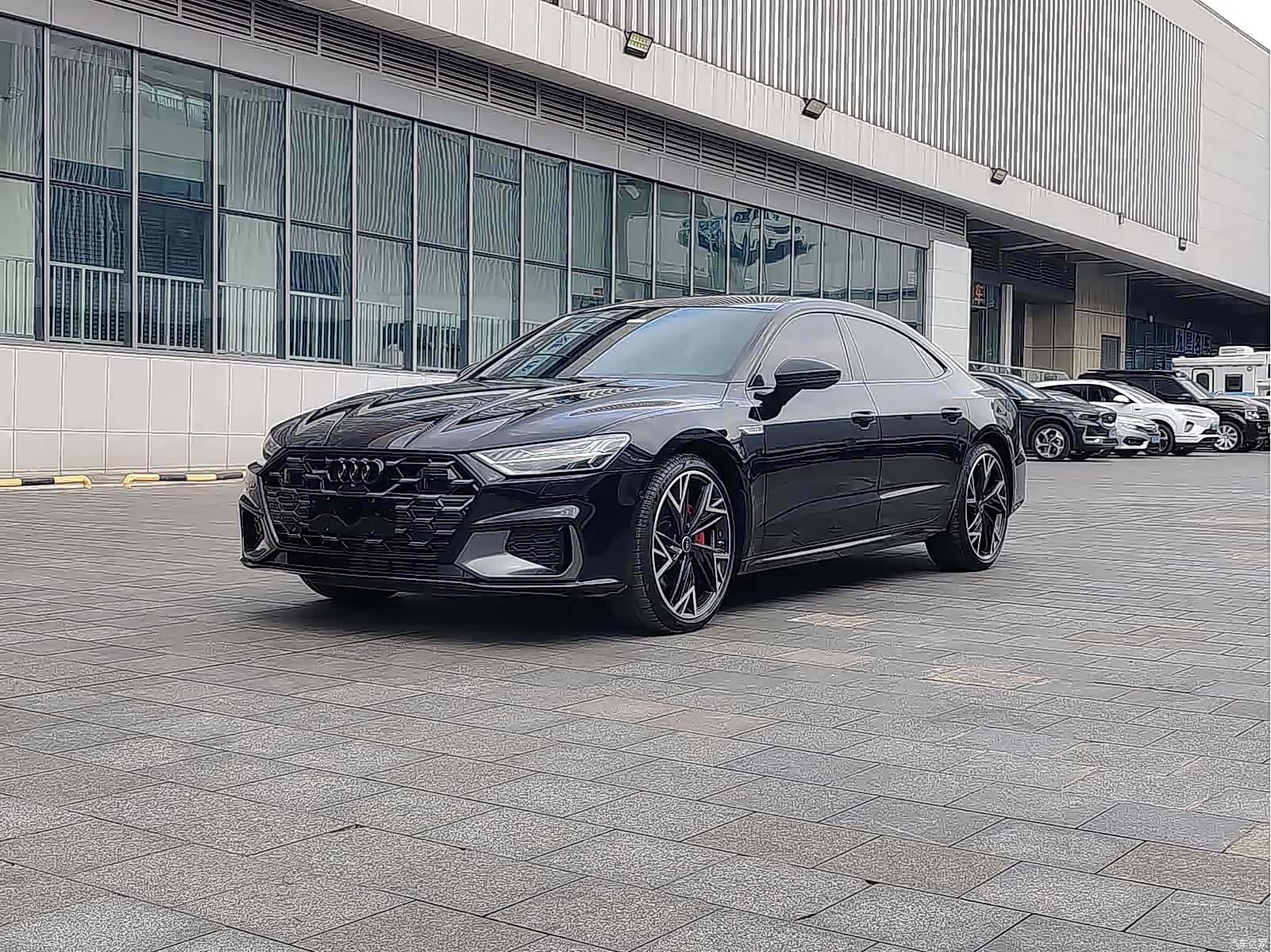 Audi A7L, 2025 1