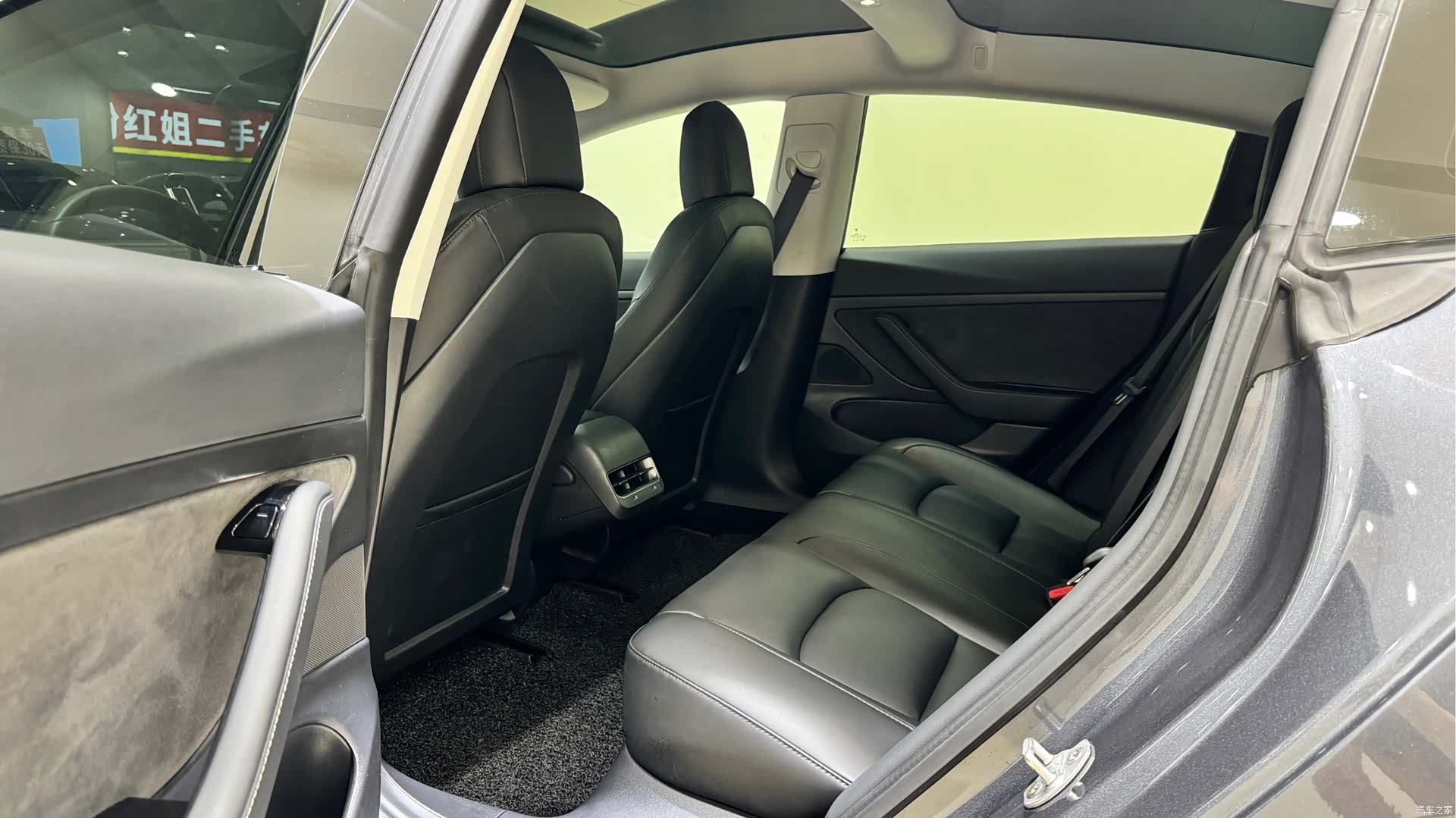 Tesla Model 3, 2020 11