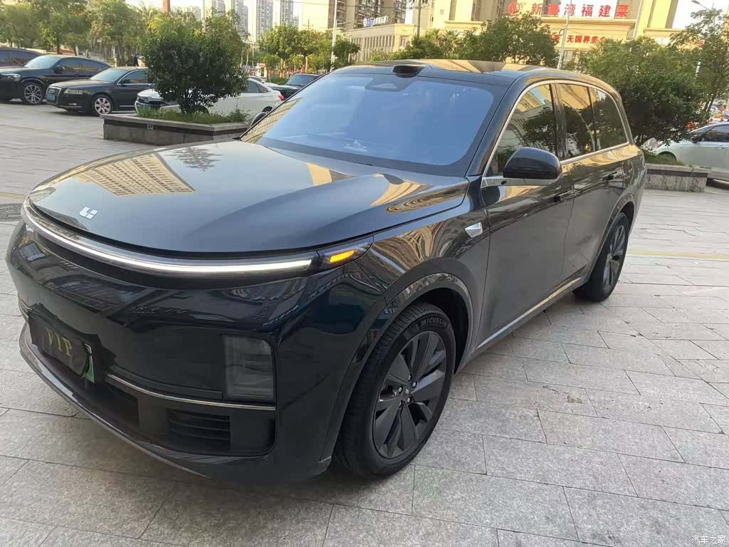 Li Auto L8, 2025 1