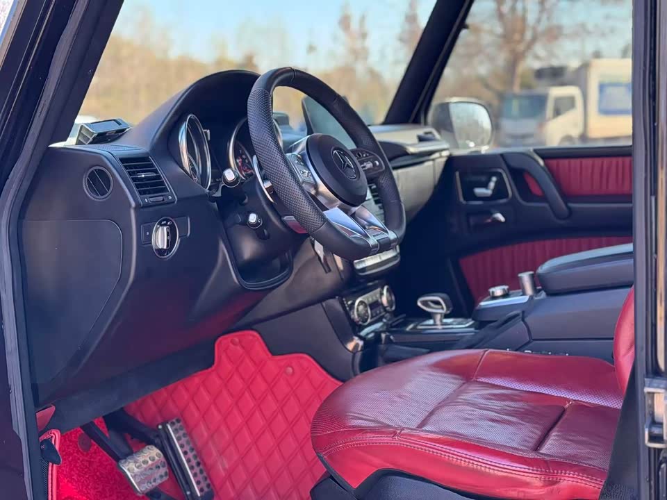 Mercedes-Benz G-class