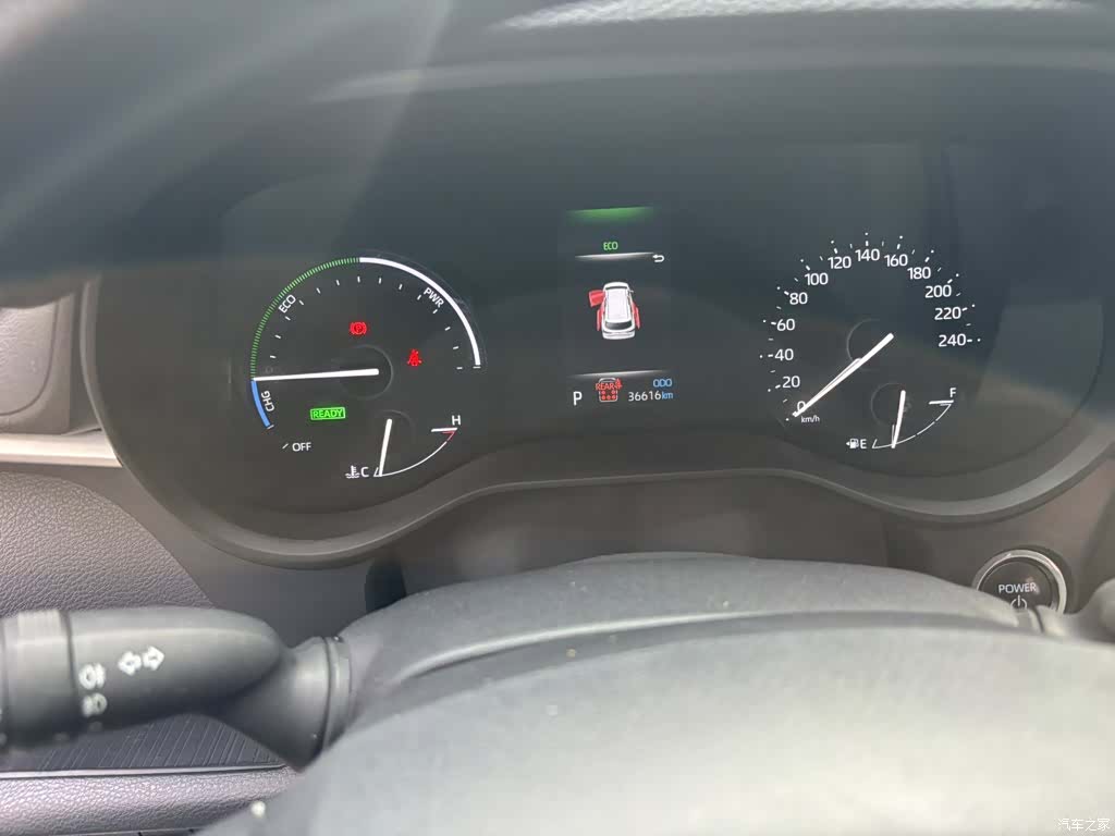 Toyota Granvia, 2024 8