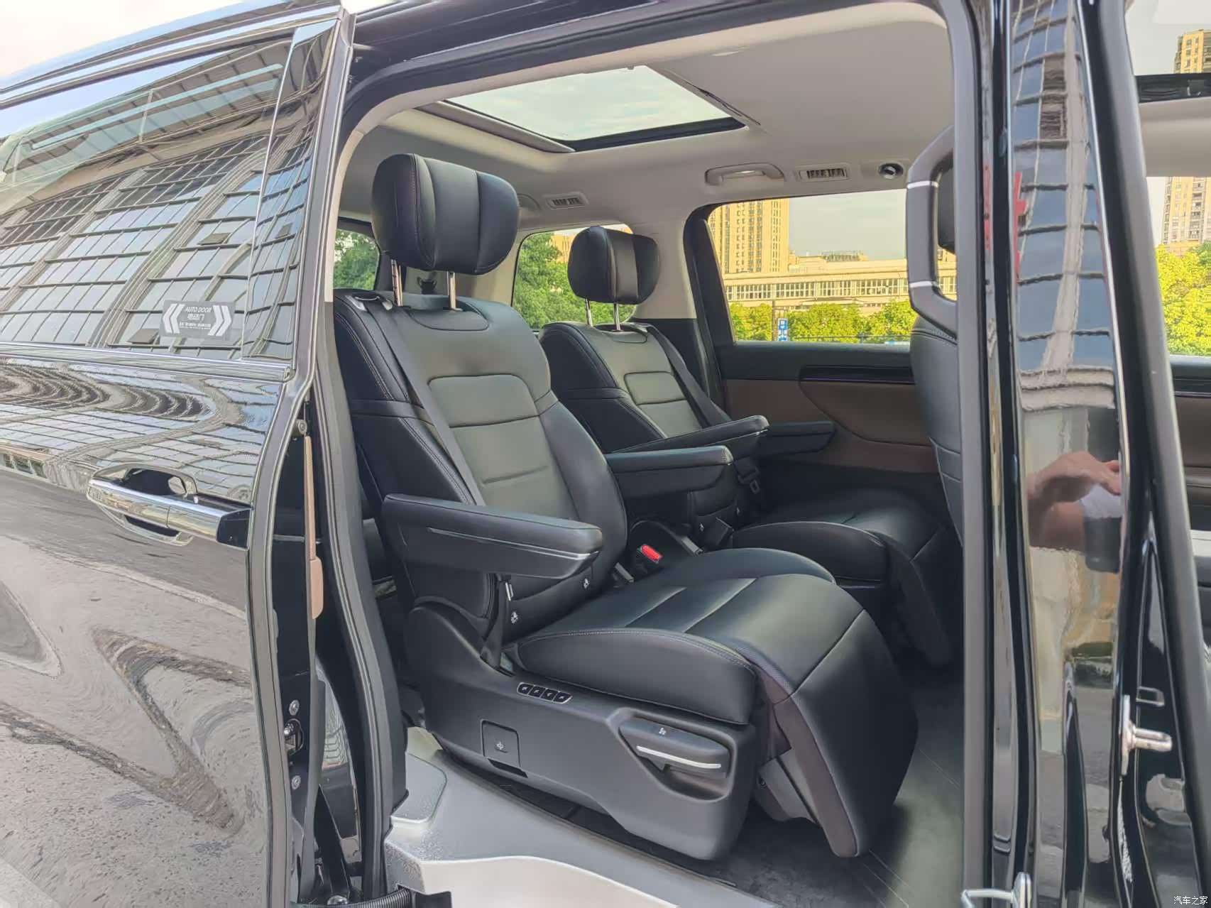 Trumpchi E8, 2024 19