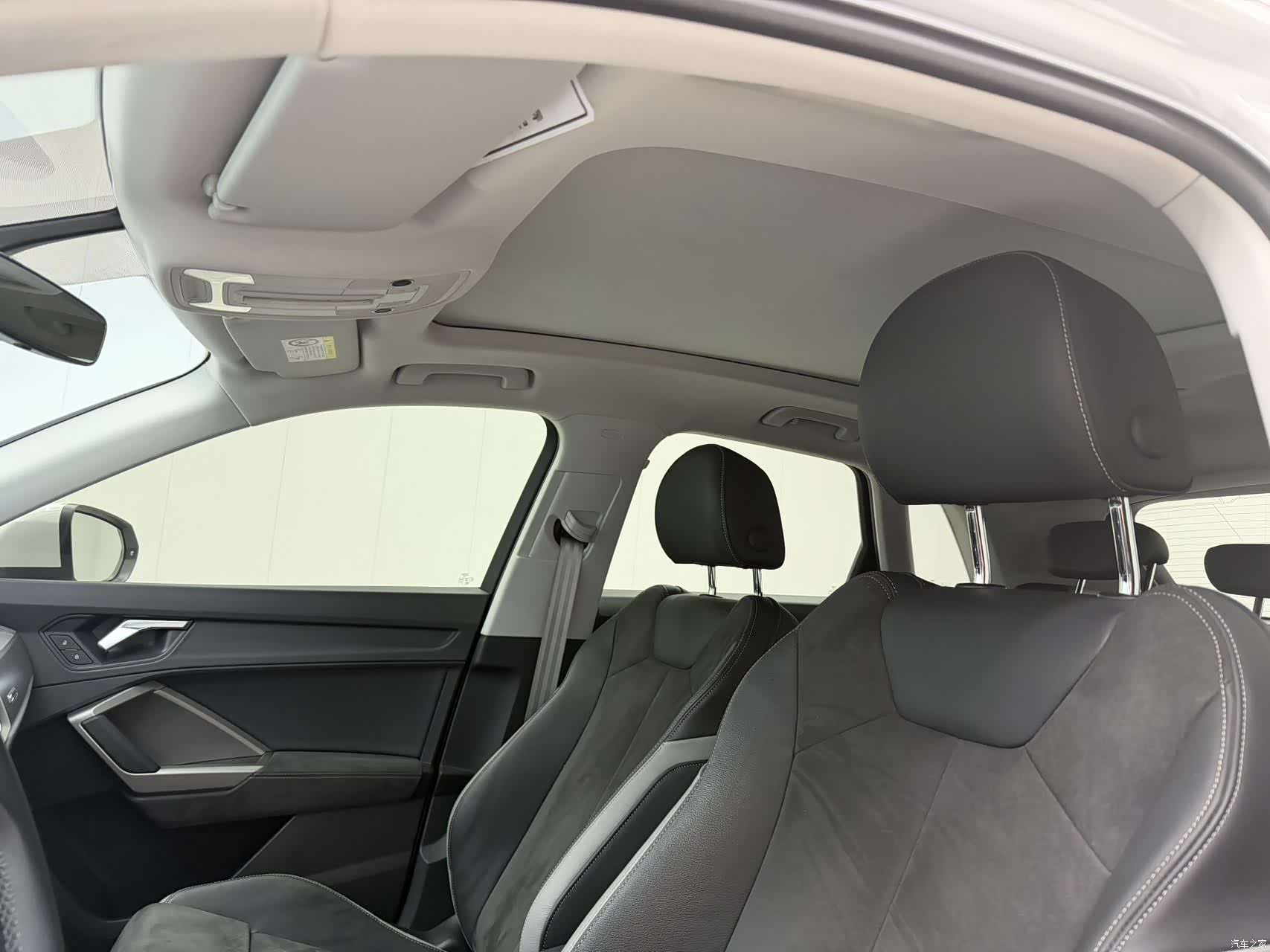 Audi Q3, 2023 18