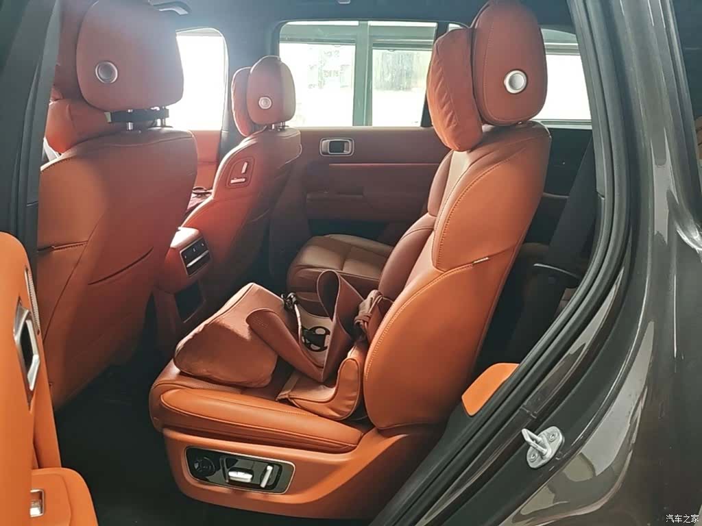 Li Auto L8, 2023 17