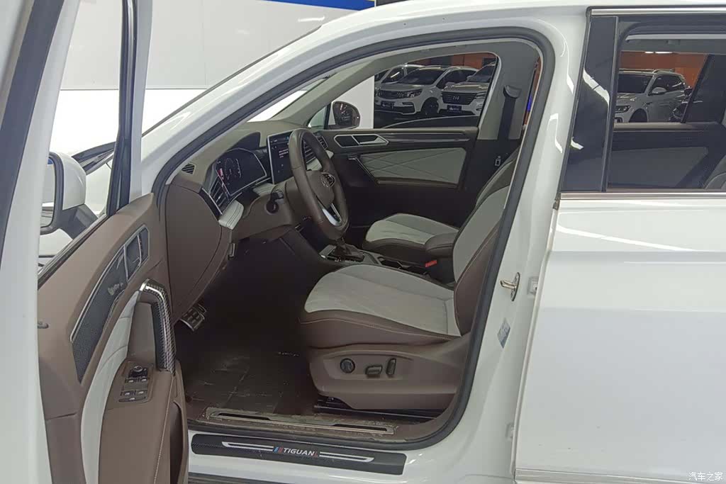 Volkswagen Tiguan L, 2023 9