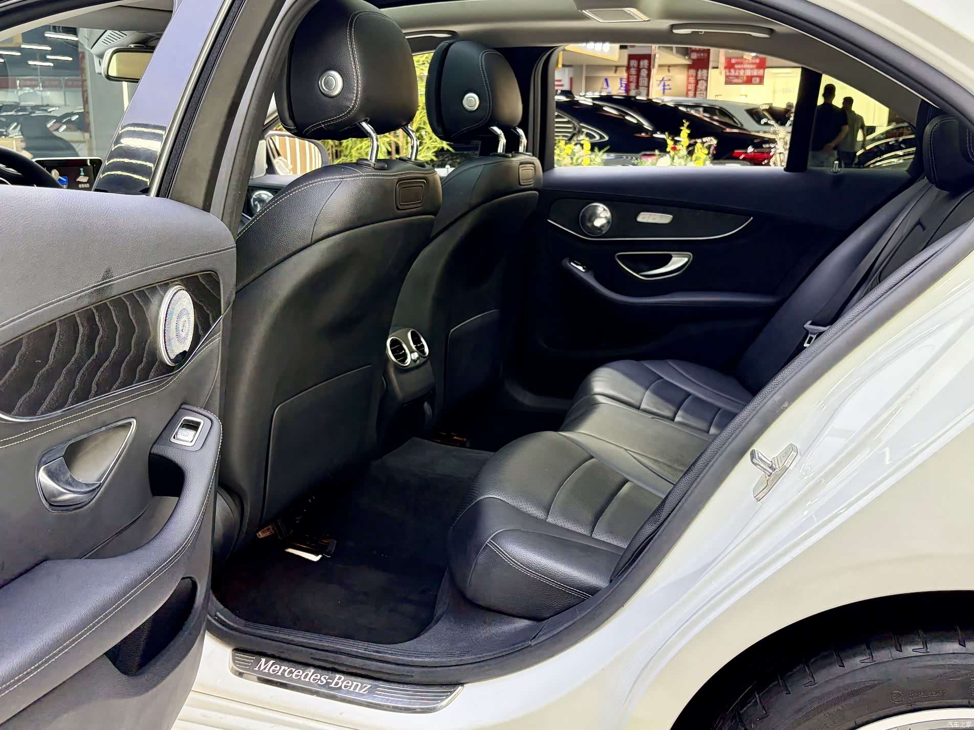 Mercedes-Benz C-Class, 2016 13