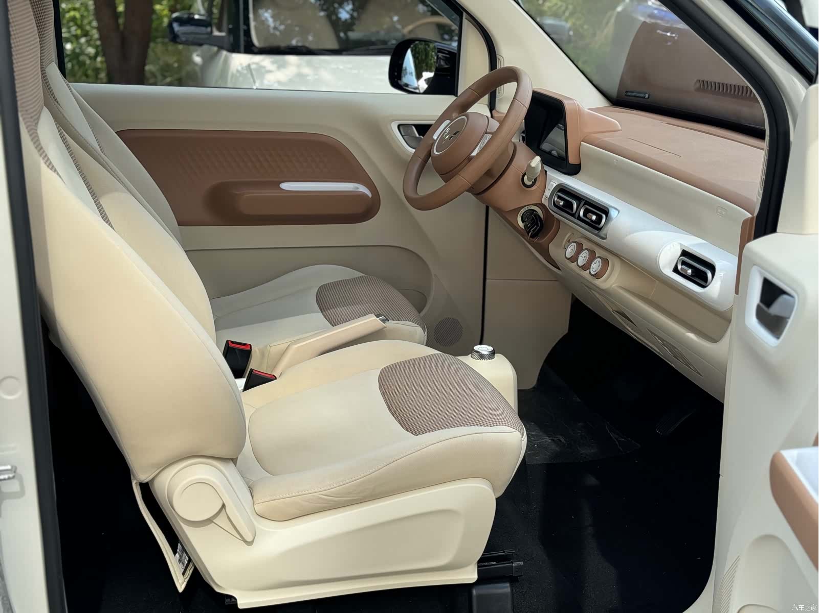 Wuling MINIEV, 2024 все фото