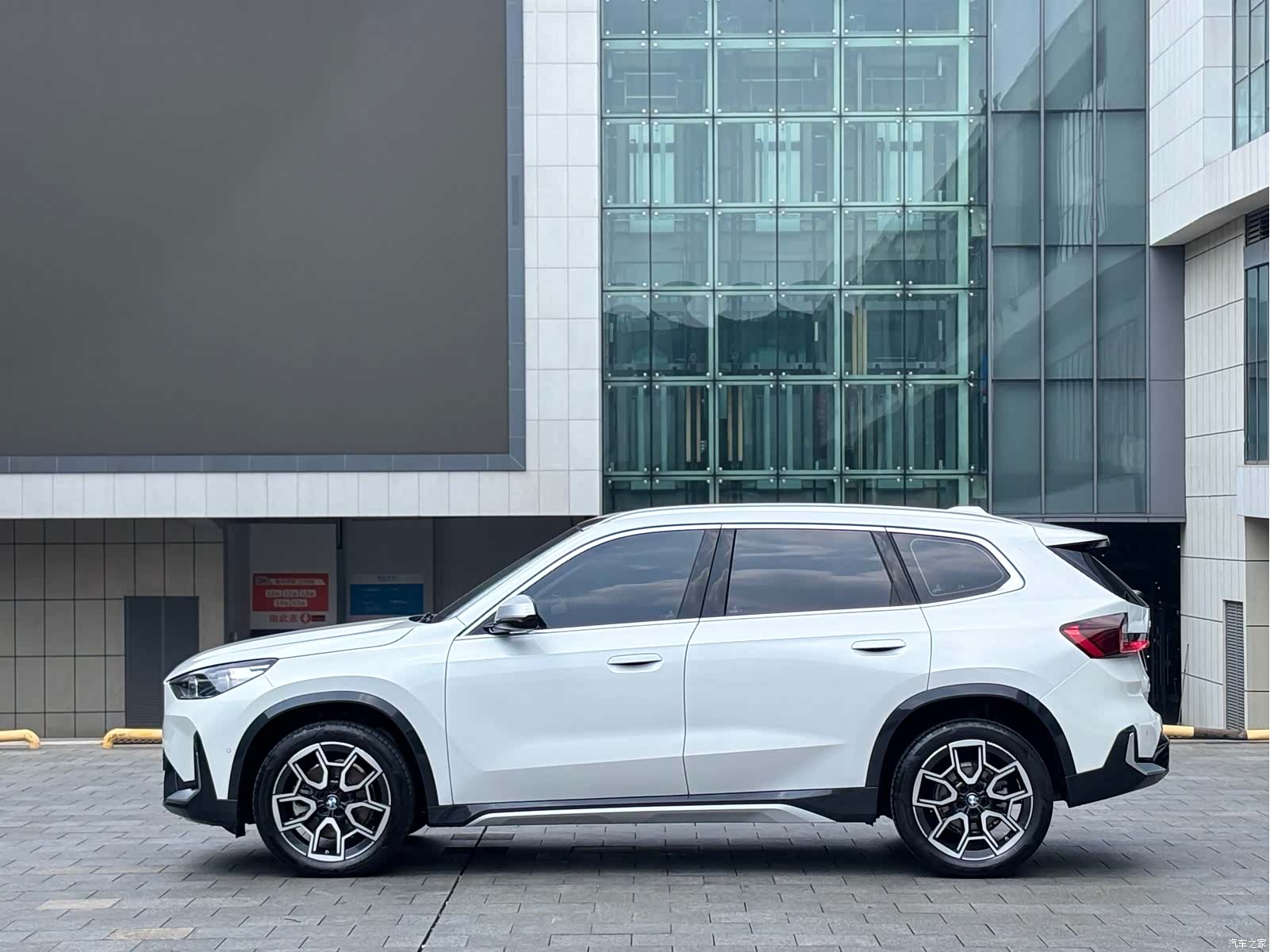 BMW X1, 2024 3