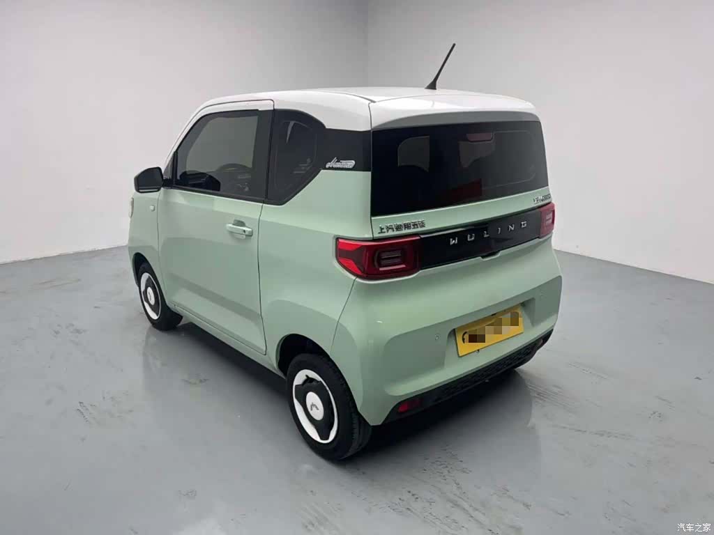 Wuling MINIEV, 2021 все фото