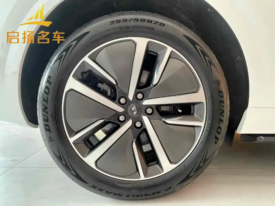 Li Auto Ideal L6