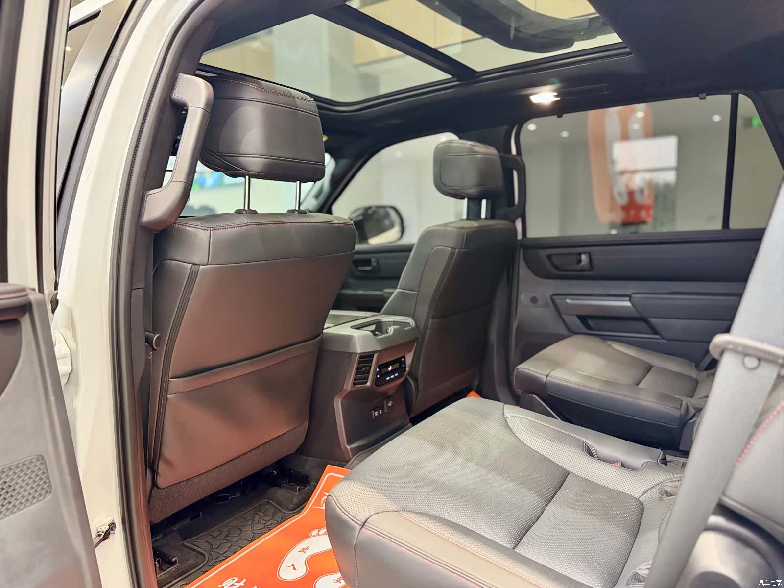 Toyota Sequoia, 2025 14