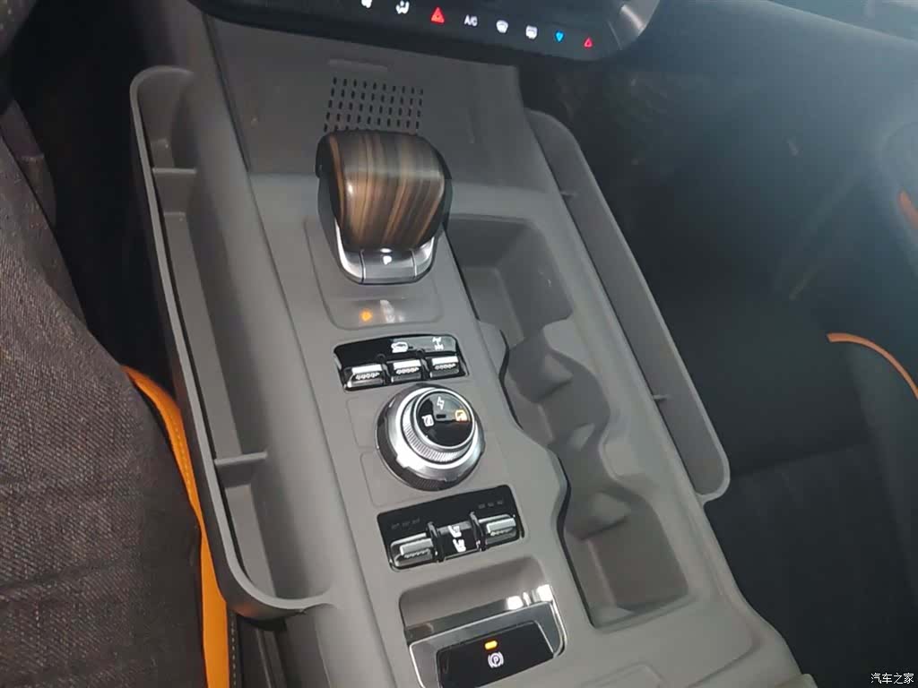 BAIC BJ40, 2025 14