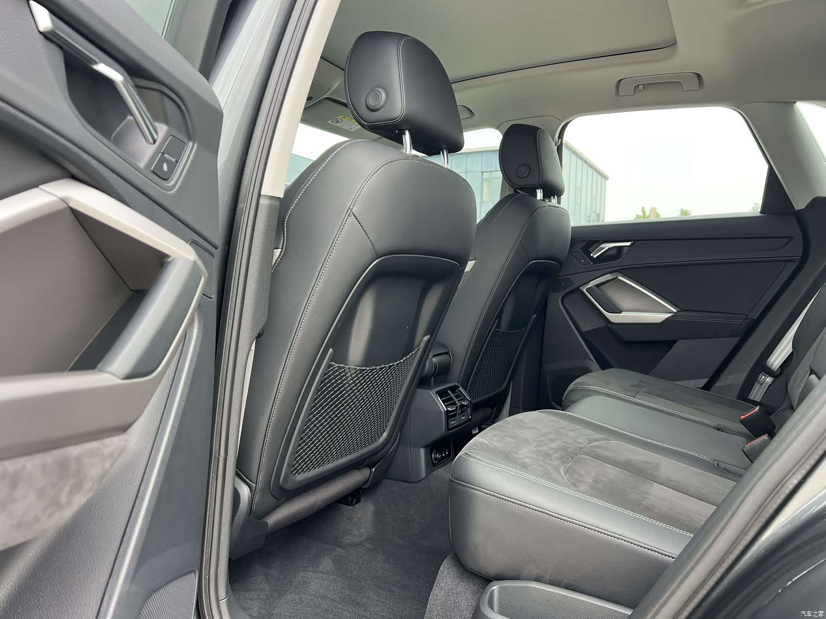 Audi Q3, 2022 9