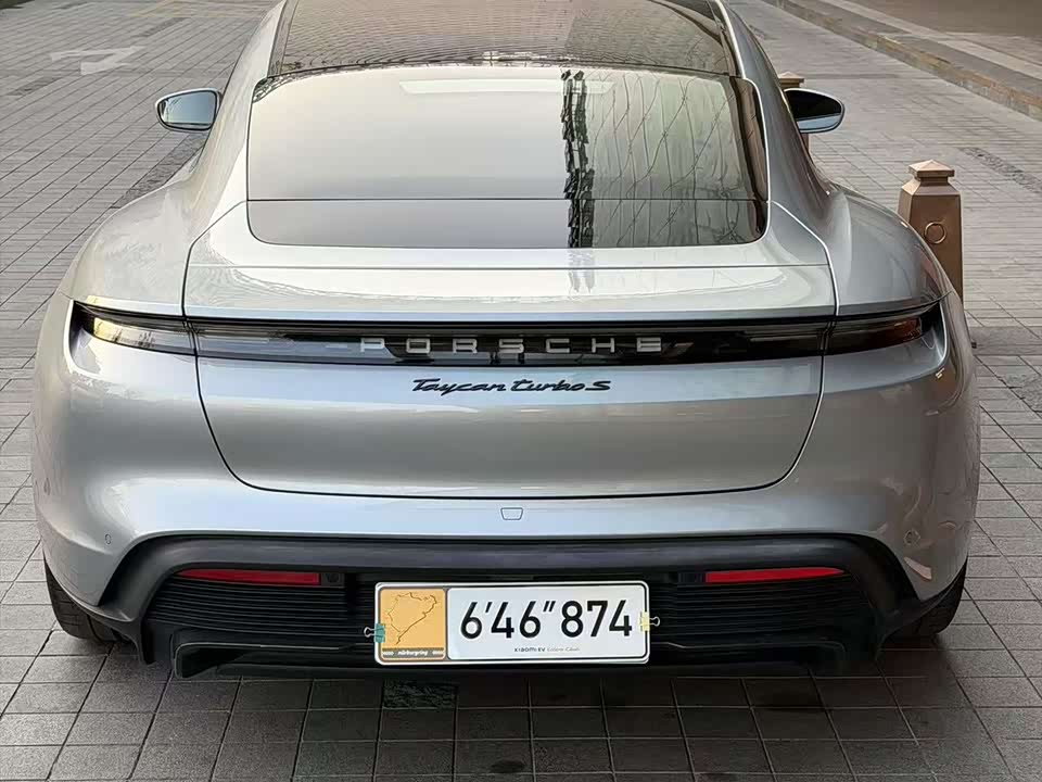 Porsche Taycan