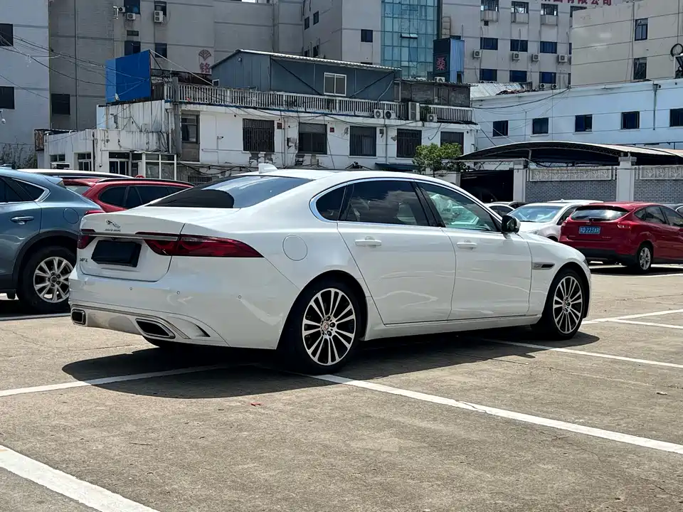 Jaguar XFL Jaguar XFL