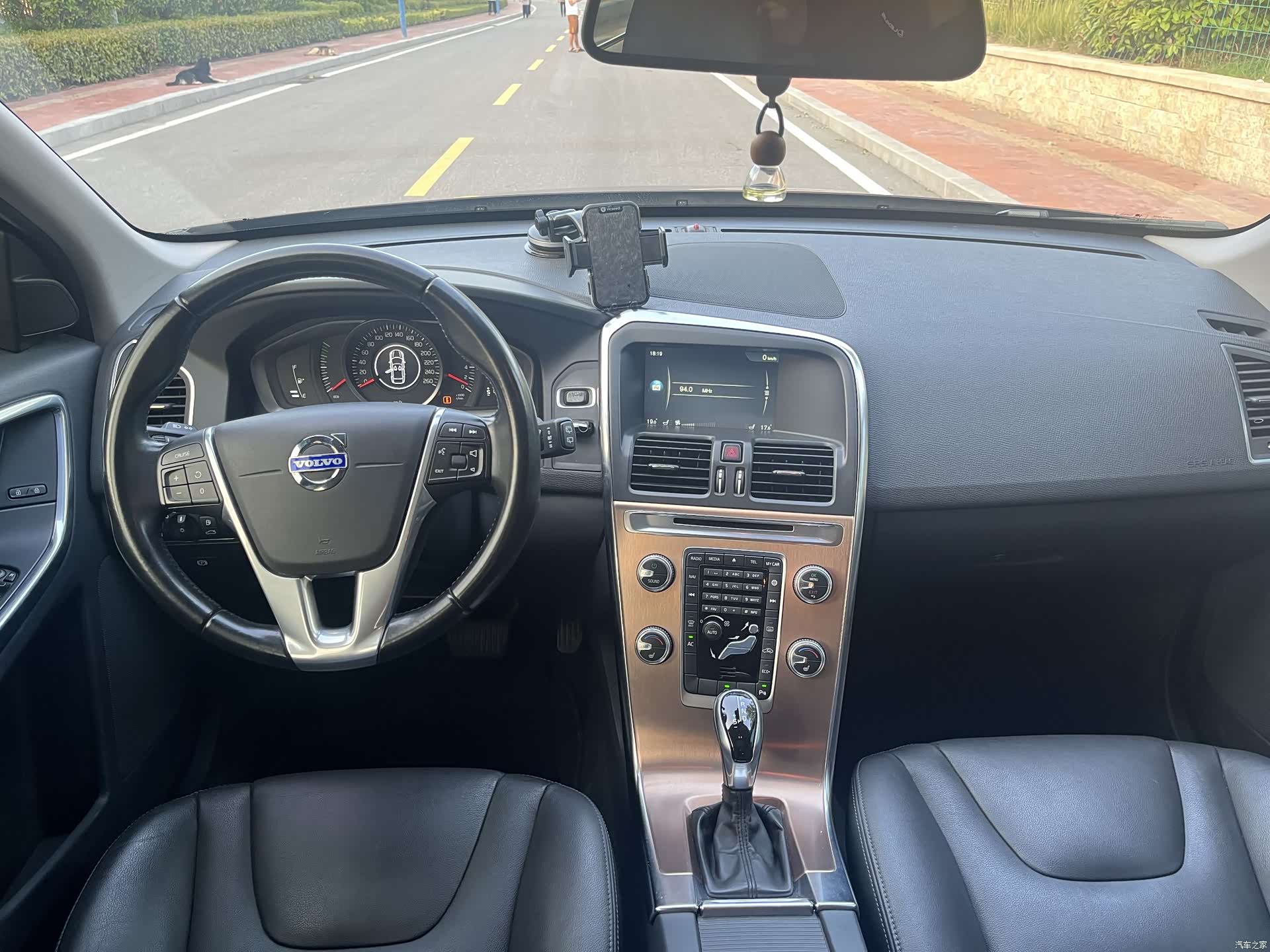 Volvo XC60, 2015 все фото