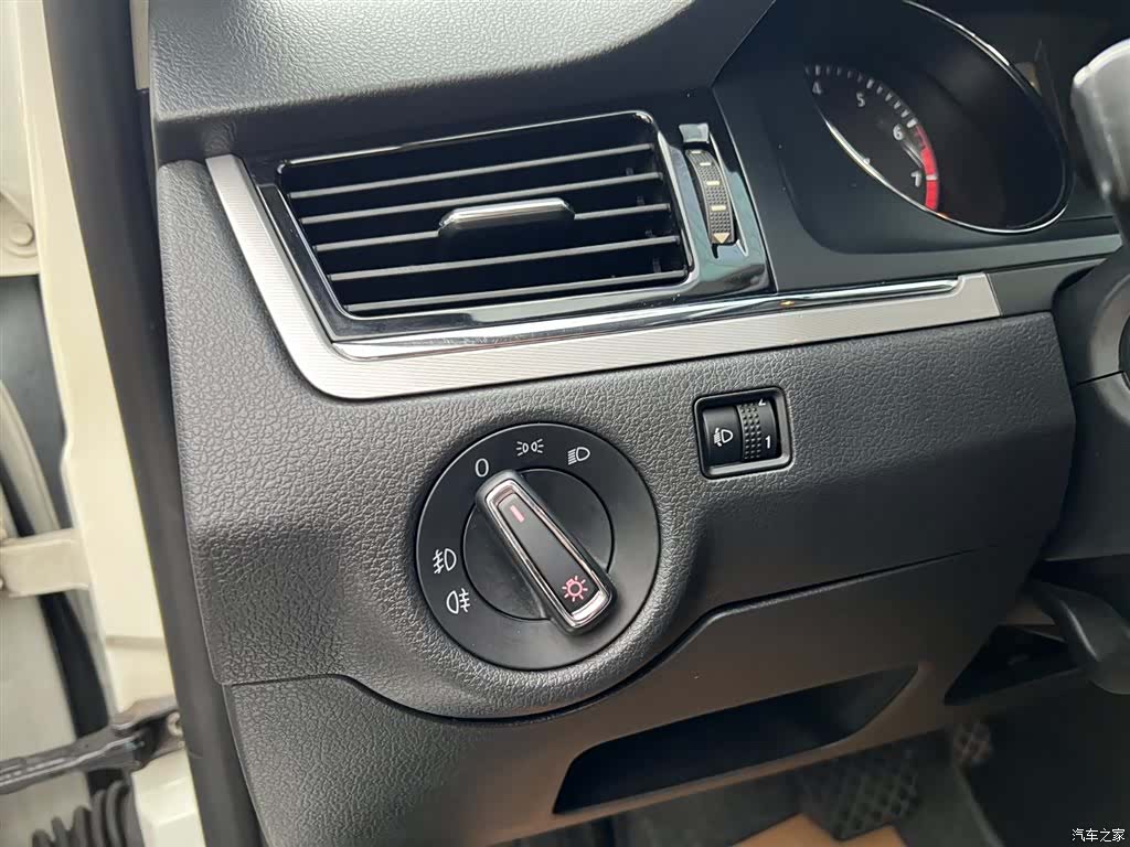 Volkswagen Bora, 2016 8