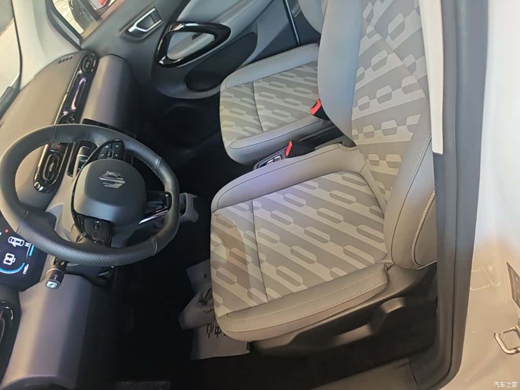 Leapmotor T03, 2024 15