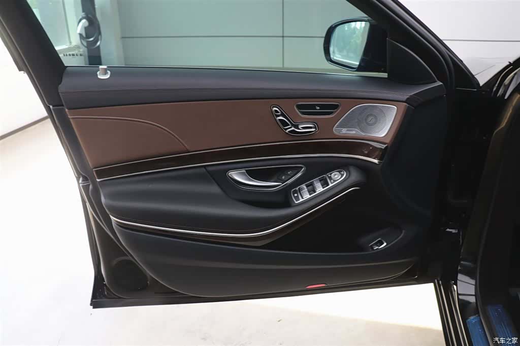 Mercedes-Benz S-Class, 2019 10