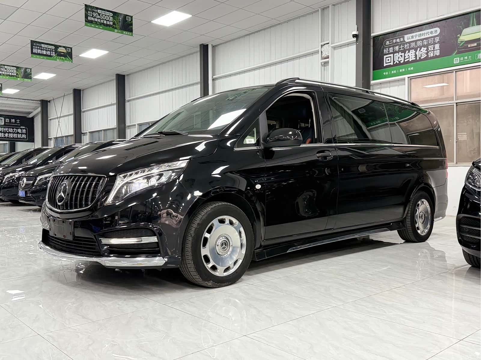 Mercedes-Benz VI