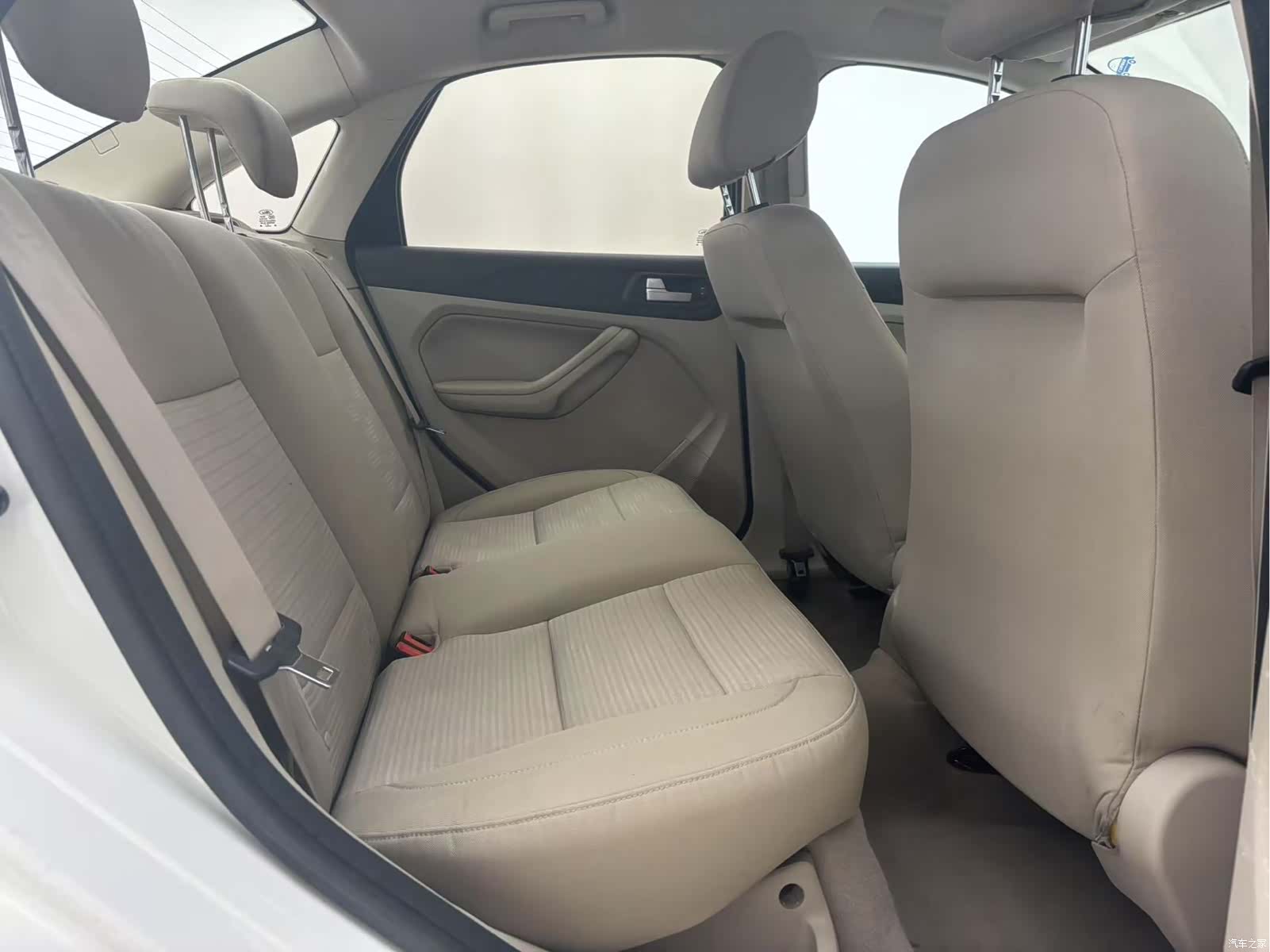 Ford Focus, 2014 14