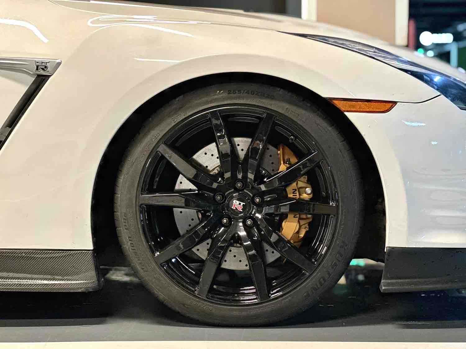 Nissan GT-R, 2011 7