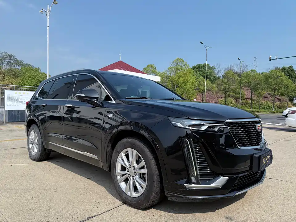 Cadillac XT6